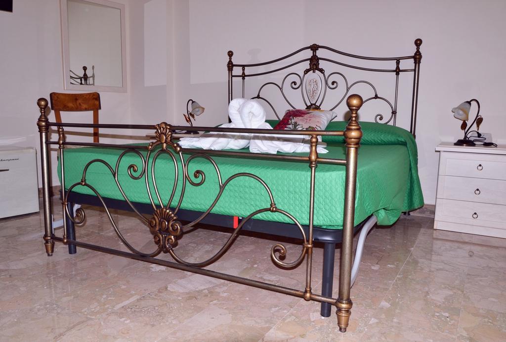 فندق Palazzo Graziano تيراسيني المظهر الخارجي الصورة